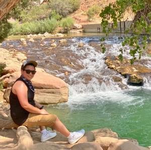 Meet your Posher, Brey